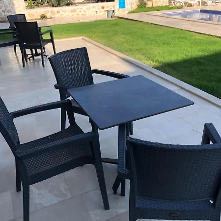 Stone House Aparts 2 1 Mit Poolterrasse No 2