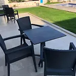 Stone House Aparts 2 1 Mit Poolterrasse No 2
